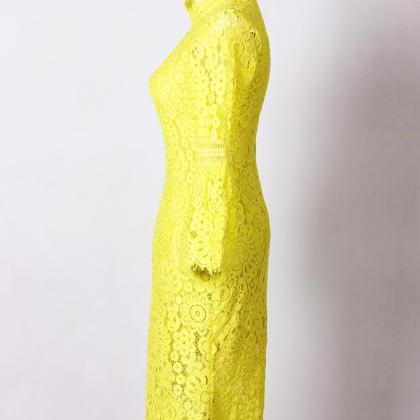 High Quality Yellow Floral Lace Stitching Pagoda..