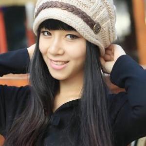 Fashion Slouchy Knitted Hat Cap For Women - Beige