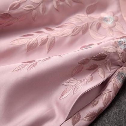 Fashion Luxury Gorgeous Embroidered Dress - Pink