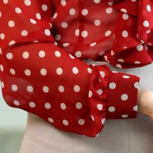 Elegant And Cute Polka Dot Print Long Sleeve..