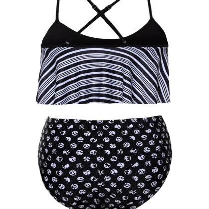 Strap Black Top And Printed Panty Swimwear