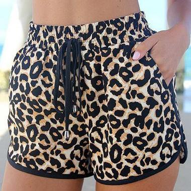 Drawstring Waist Leopard Printed Edged Shorts