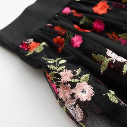 Flowers Embroidered Gauze Skirt