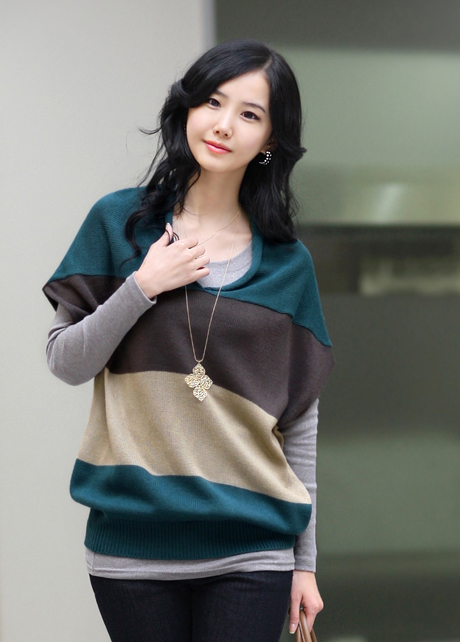 Fashion V Neck Dolman Sleeve Color Matching Sweaters