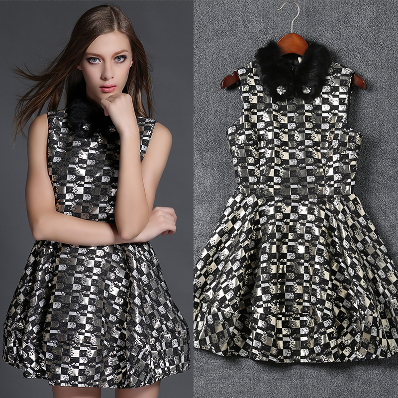 High Quality Sleeveless Black Dress With Artificial Fur Collar For Autumn&winter