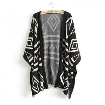 Stylish Geometrical Pattern Shawl for Woman - Black